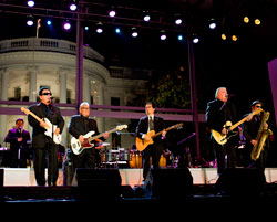 Los Lobos